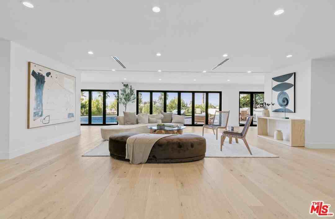 18101 Green Meadow Dr - Photo 6 of 50