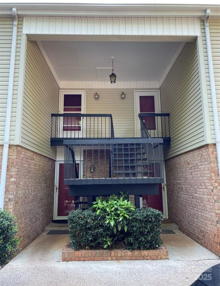 4605 Coronado Dr Apt D #D - Photo 2 of 27