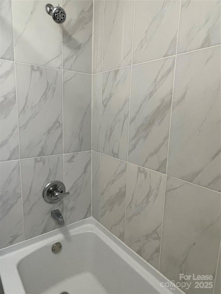 4605 Coronado Dr Apt D #D - Photo 6 of 27