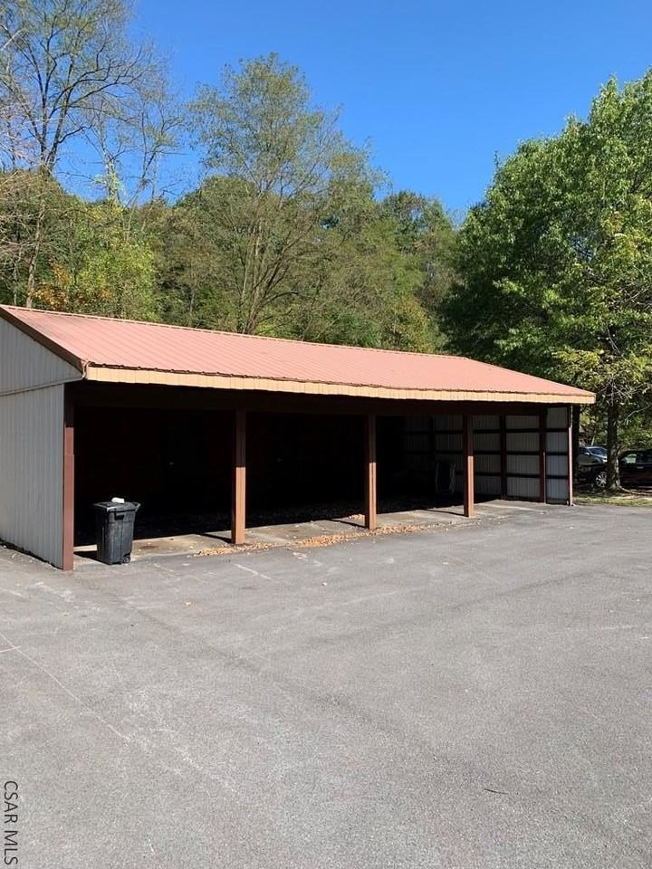 402 Southmont Blvd - Photo 3 of 13