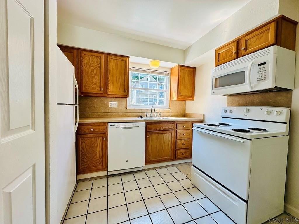 402 Southmont Blvd - Photo 7 of 13