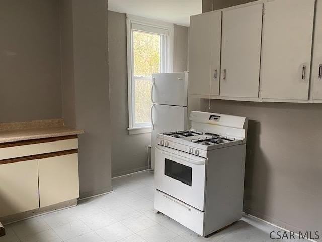 722 Somerset St - Photo 4 of 7