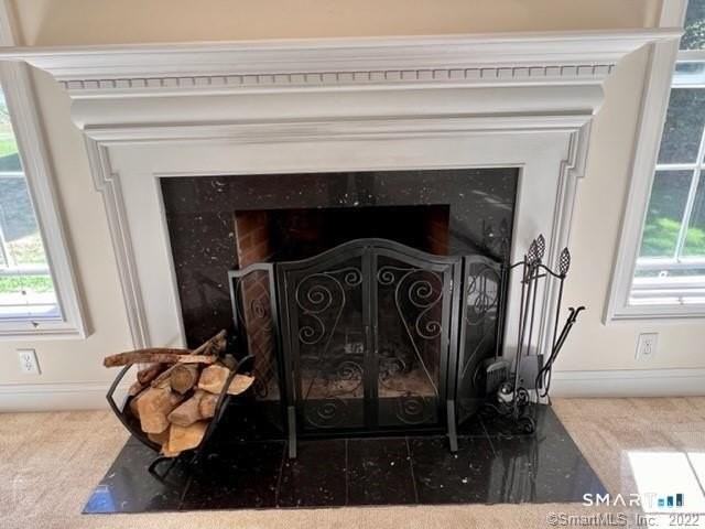 242 Upper Pattagansett Rd - Photo 7 of 39