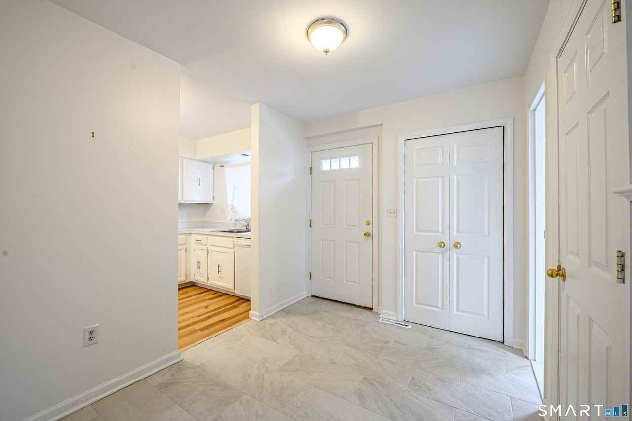 42 Monticello Dr #42 - Photo 3 of 40