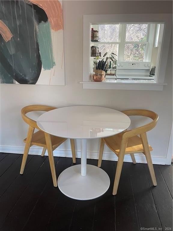 87B Red Coat Rd - Photo 2 of 17