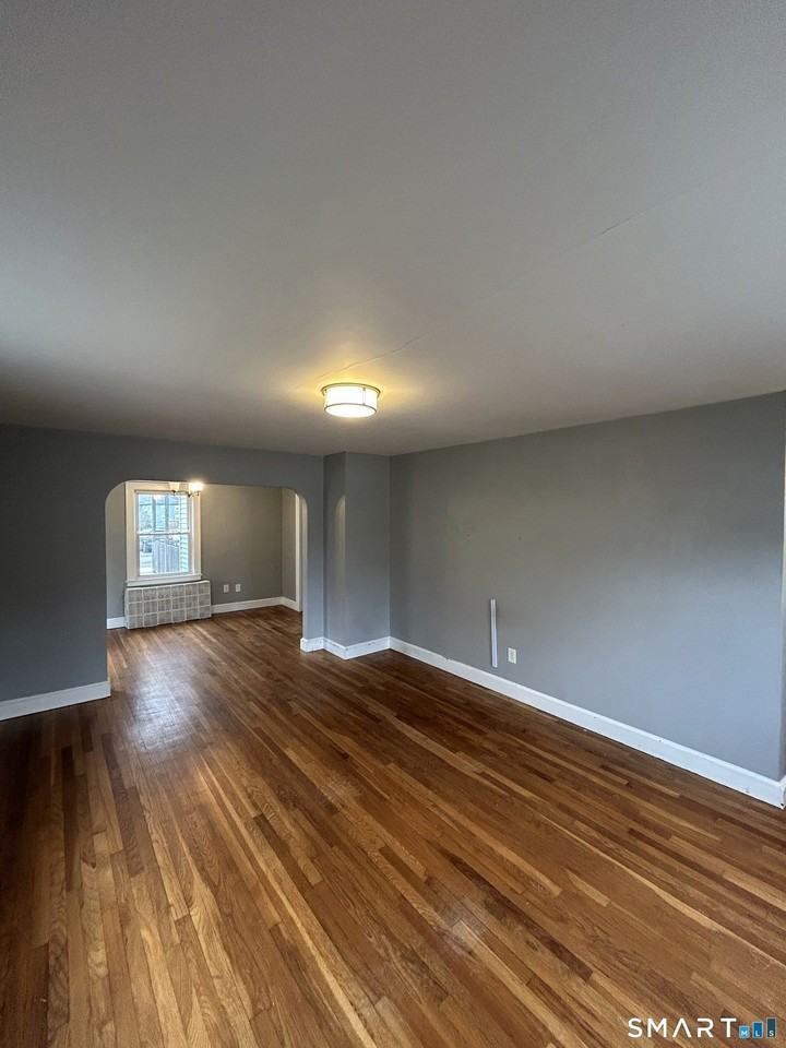 62 W Elderkin Ave - Photo 6 of 40