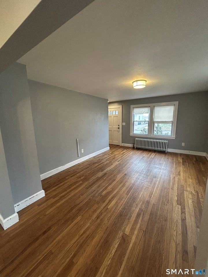 62 W Elderkin Ave - Photo 7 of 40