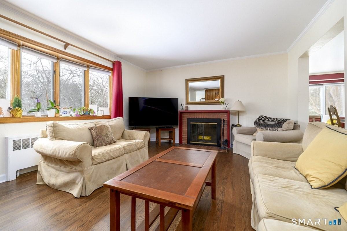 63 Alpine St - Photo 5 of 22