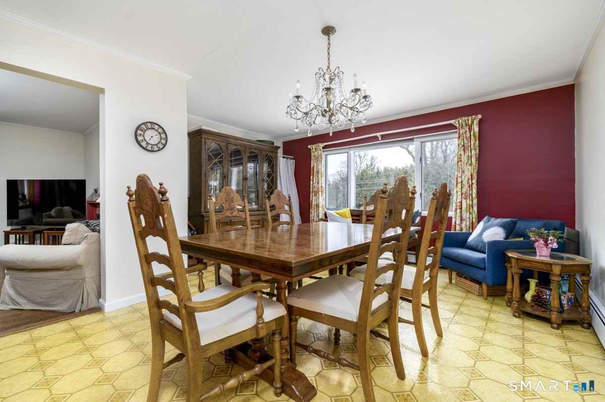 63 Alpine St - Photo 6 of 22