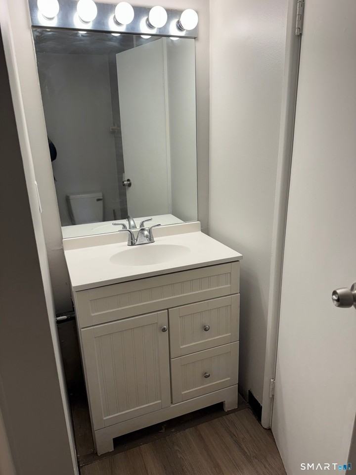 32 Burgundy Hill Ln #32 - Photo 5 of 13