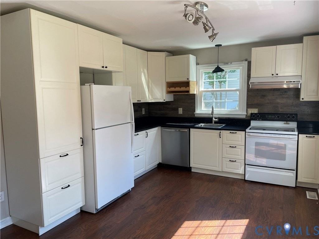 5153 Chelsea Brook Ln - Photo 5 of 20