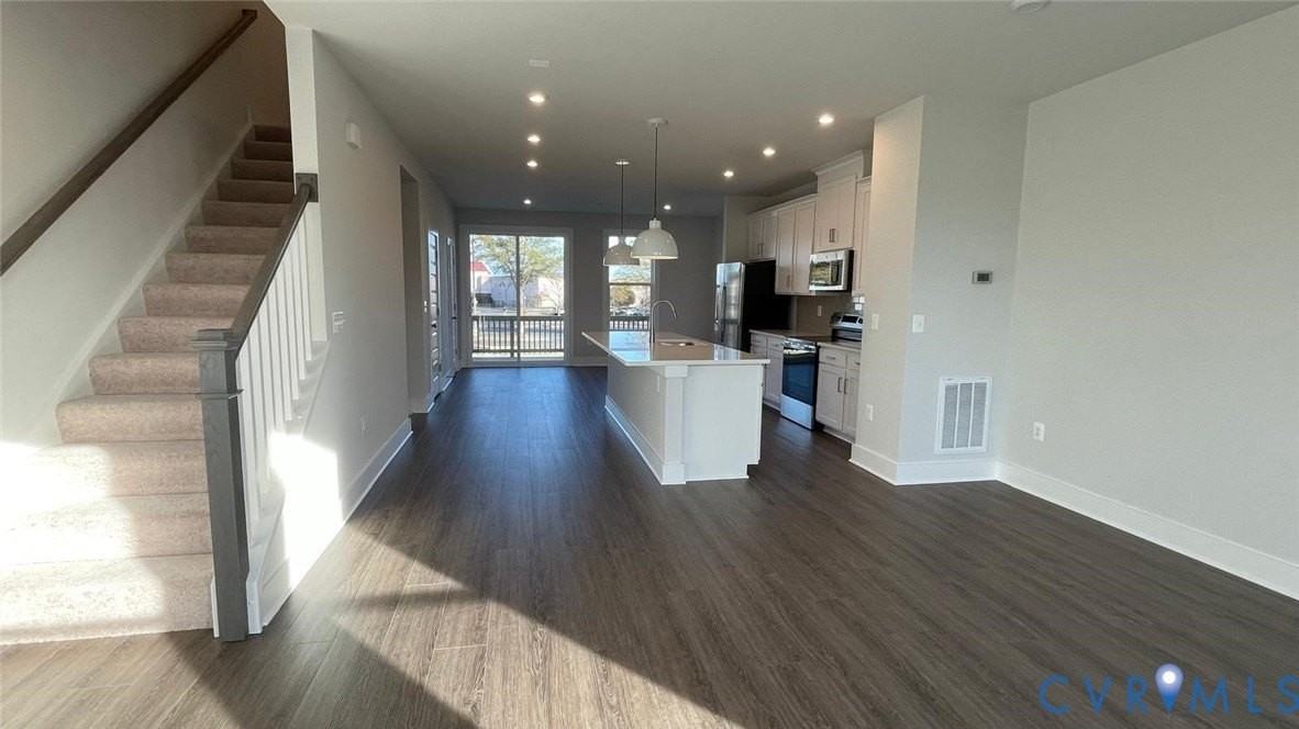 10120 All Star Blvd Lane - Photo 4 of 22