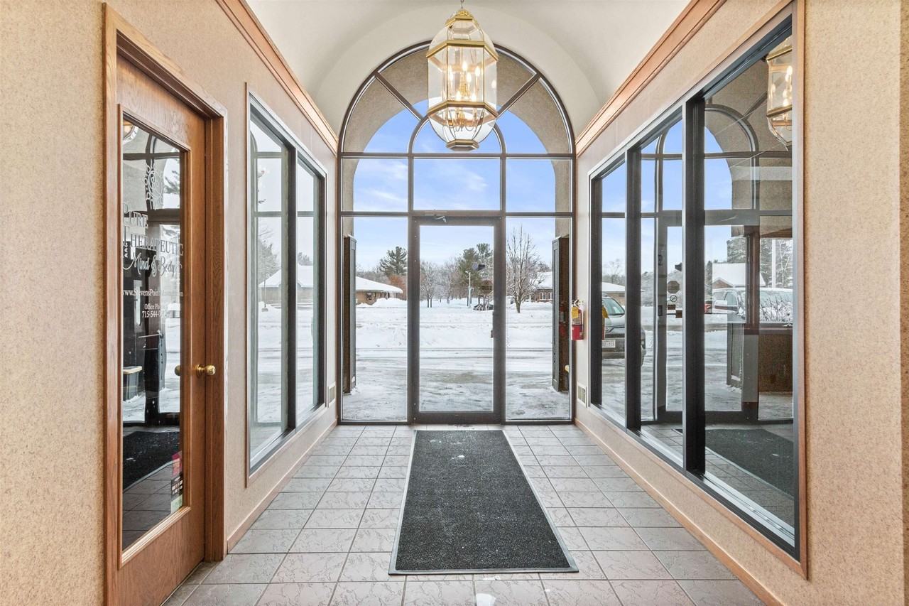 2925 Post Rd #4 - Photo 6 of 16