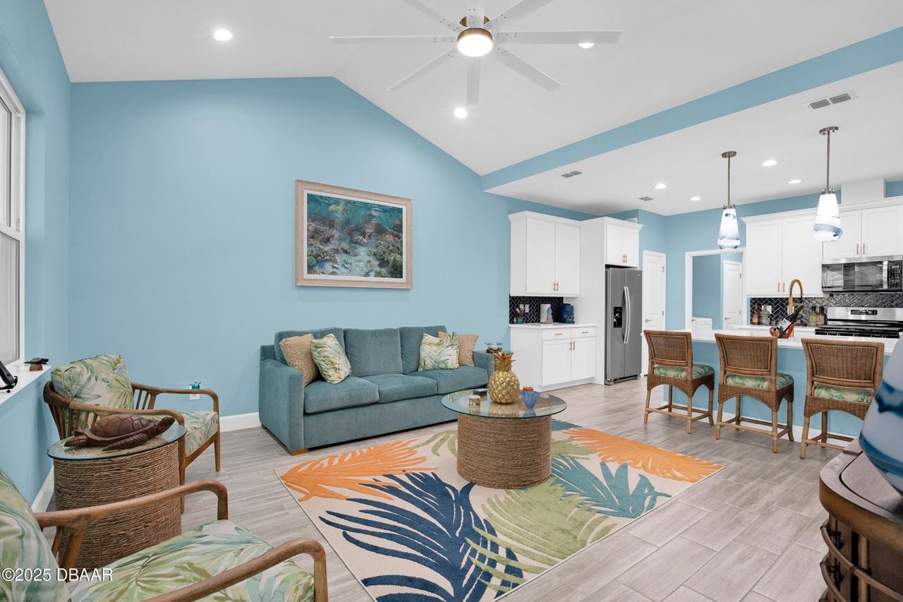 275 Last Mango Dr - Photo 6 of 44