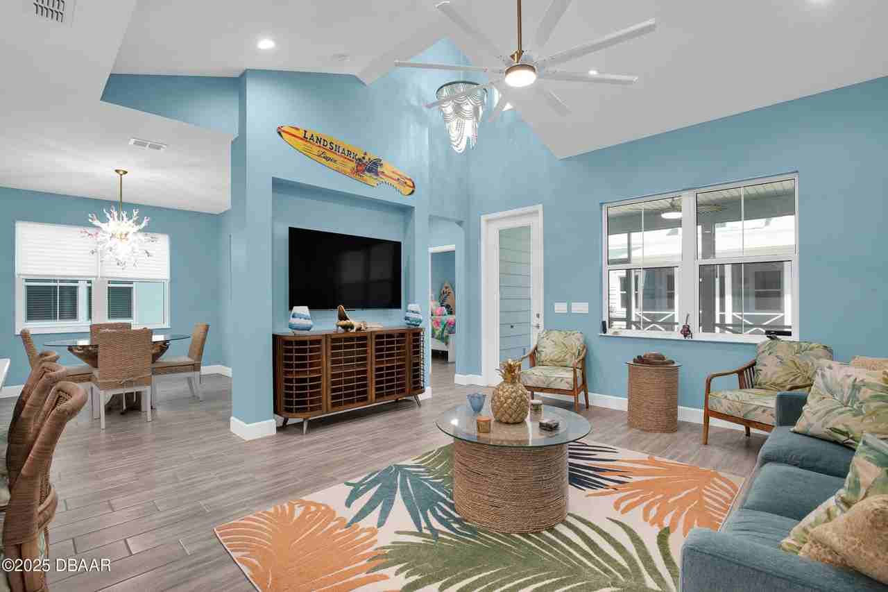 275 Last Mango Dr - Photo 7 of 44