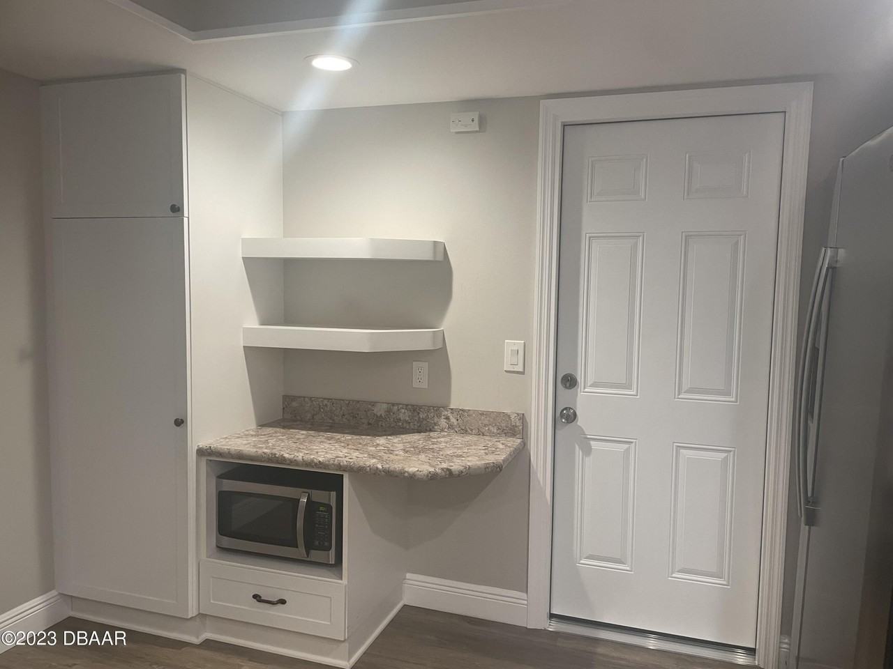 261 Manhattan Way - Photo 4 of 18