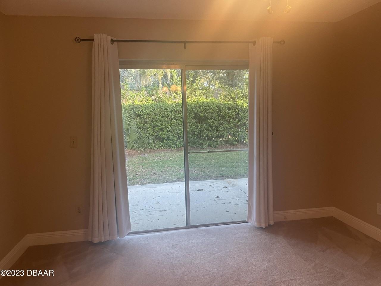 261 Manhattan Way - Photo 6 of 18