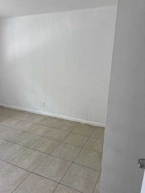 101 Ne 41st St Apt E86 - Photo 4 of 7