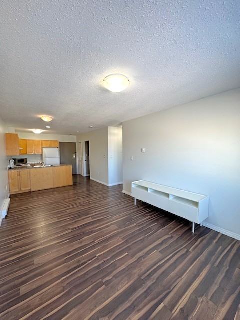 9137 7-9137 96a St #F193 - Photo 3 of 9