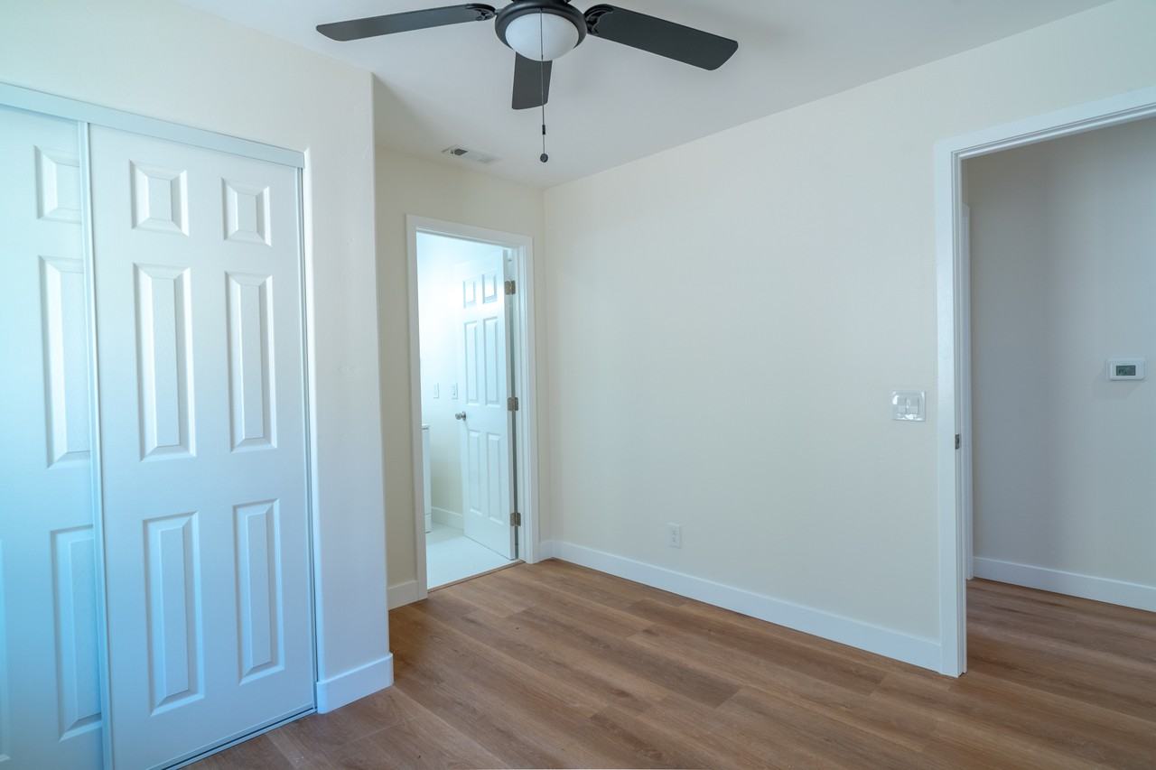 6406 Shane Pl #6406 - Photo 4 of 30