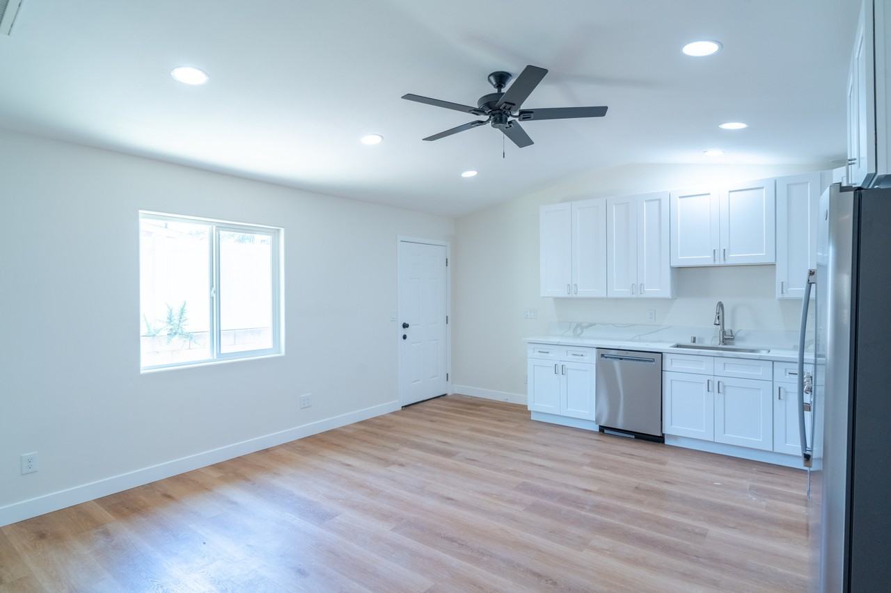 6406 Shane Pl #6406 - Photo 5 of 30