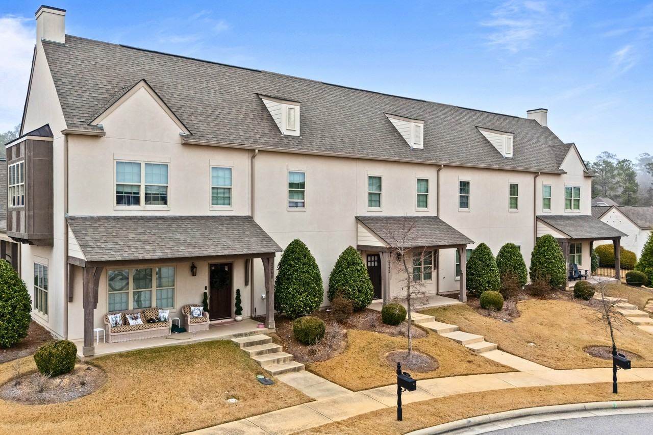 2272 Pam Cir #1 - Photo 2 of 19