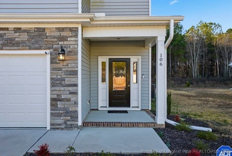 106 Knotts Berry Rd - Photo 4 of 50