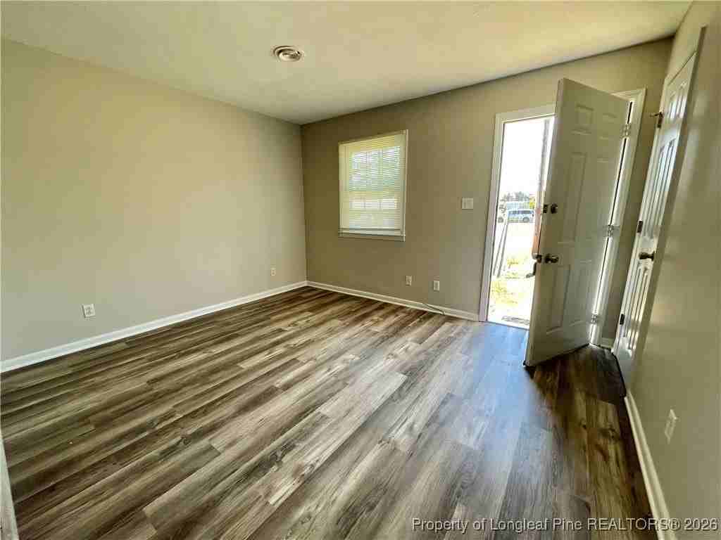 264 Squire Ln - Photo 3 of 14