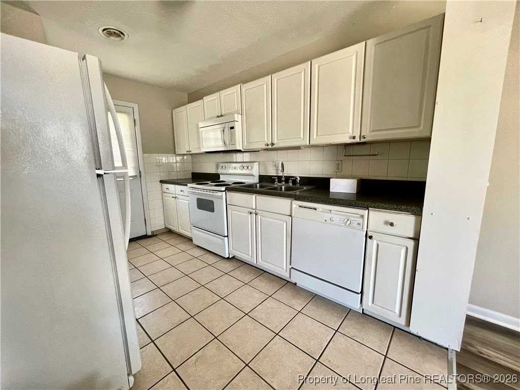 264 Squire Ln - Photo 6 of 14