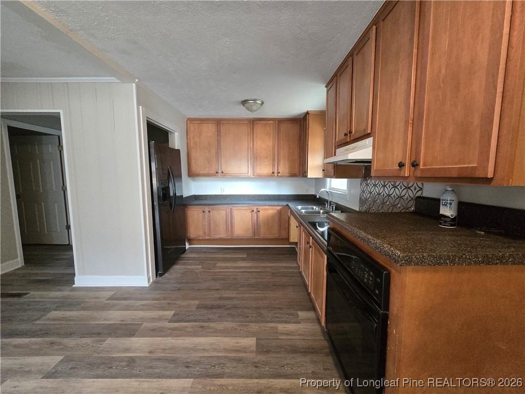 1606 Gilmore St - Photo 7 of 29