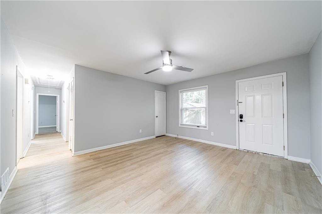 690 Bellemeade Dr Sw - Photo 4 of 15