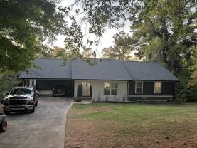 2941 Rockbridge Rd - Photo 1 of 1