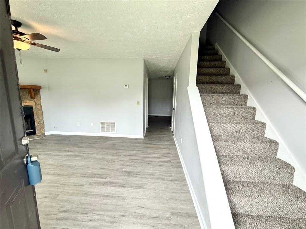 3628 Hopkins Ct - Photo 4 of 22