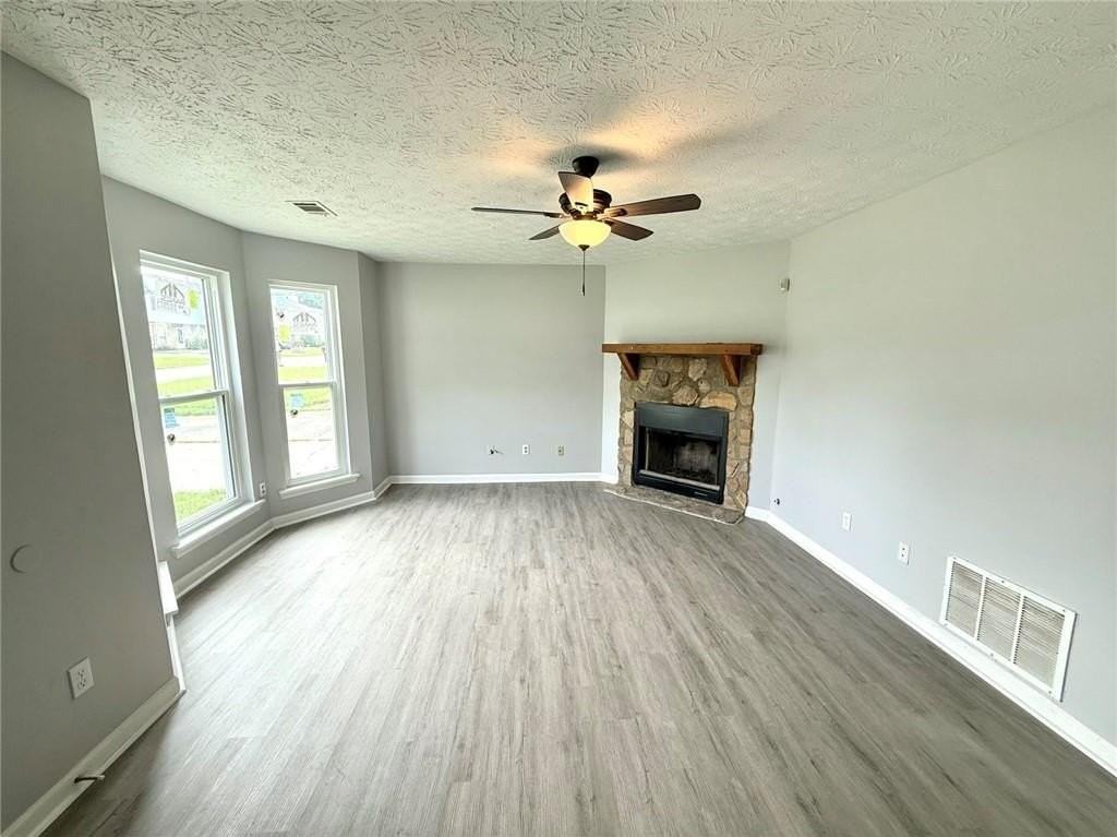 3628 Hopkins Ct - Photo 5 of 22