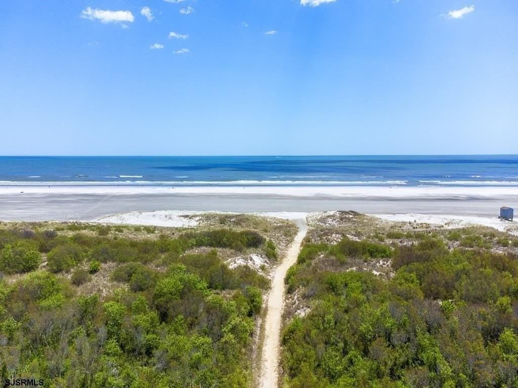 330 42nd St S #B15 - Photo 3 of 21