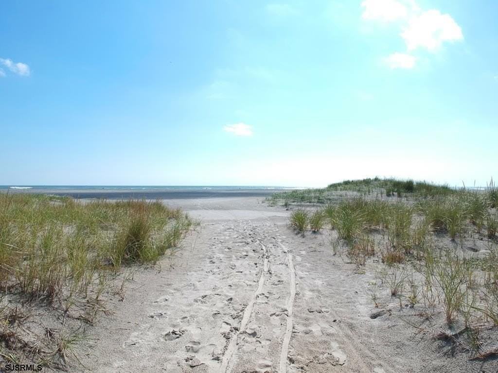 330 42nd St S #B15 - Photo 4 of 21