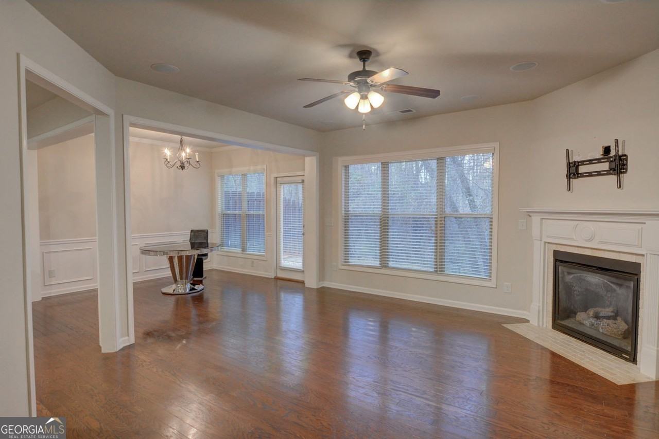 4785 Waterbrooke Xing - Photo 5 of 34