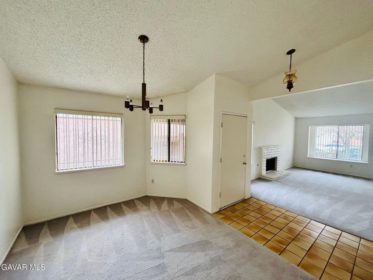 3220 E Avenue S2 - Photo 3 of 18