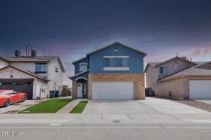 featured image of 11944 Mesquite Rock Dr