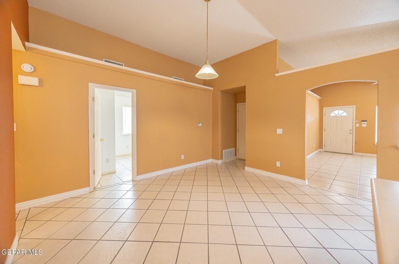 13771 Paseo Central Ave - Photo 7 of 19