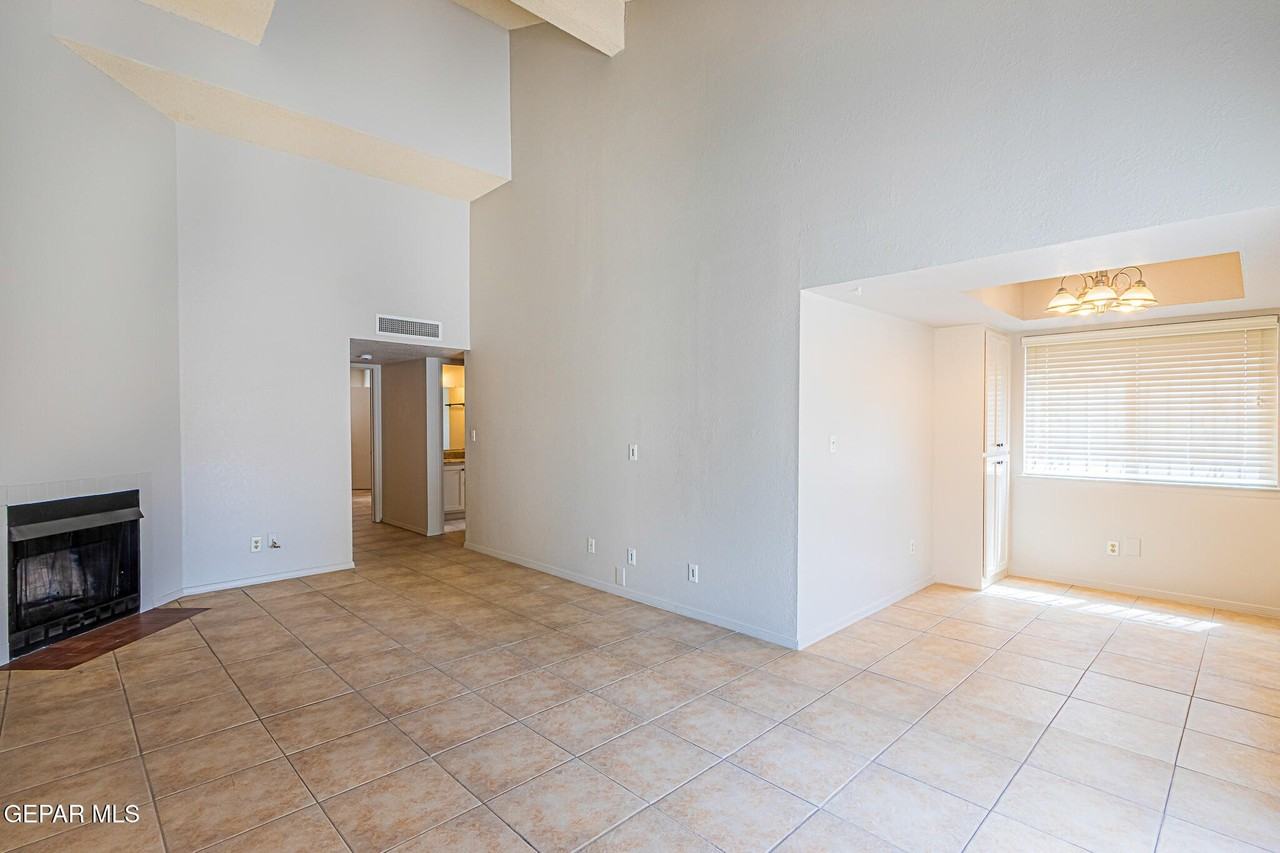 2129 Lake Victoria Dr Unit A #A - Photo 5 of 21