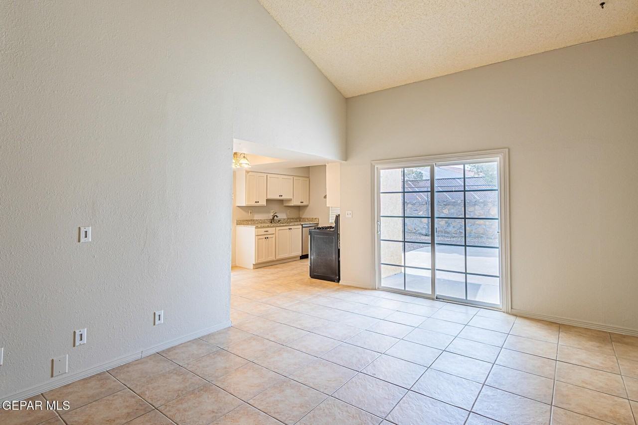 2129 Lake Victoria Dr Unit A #A - Photo 6 of 21