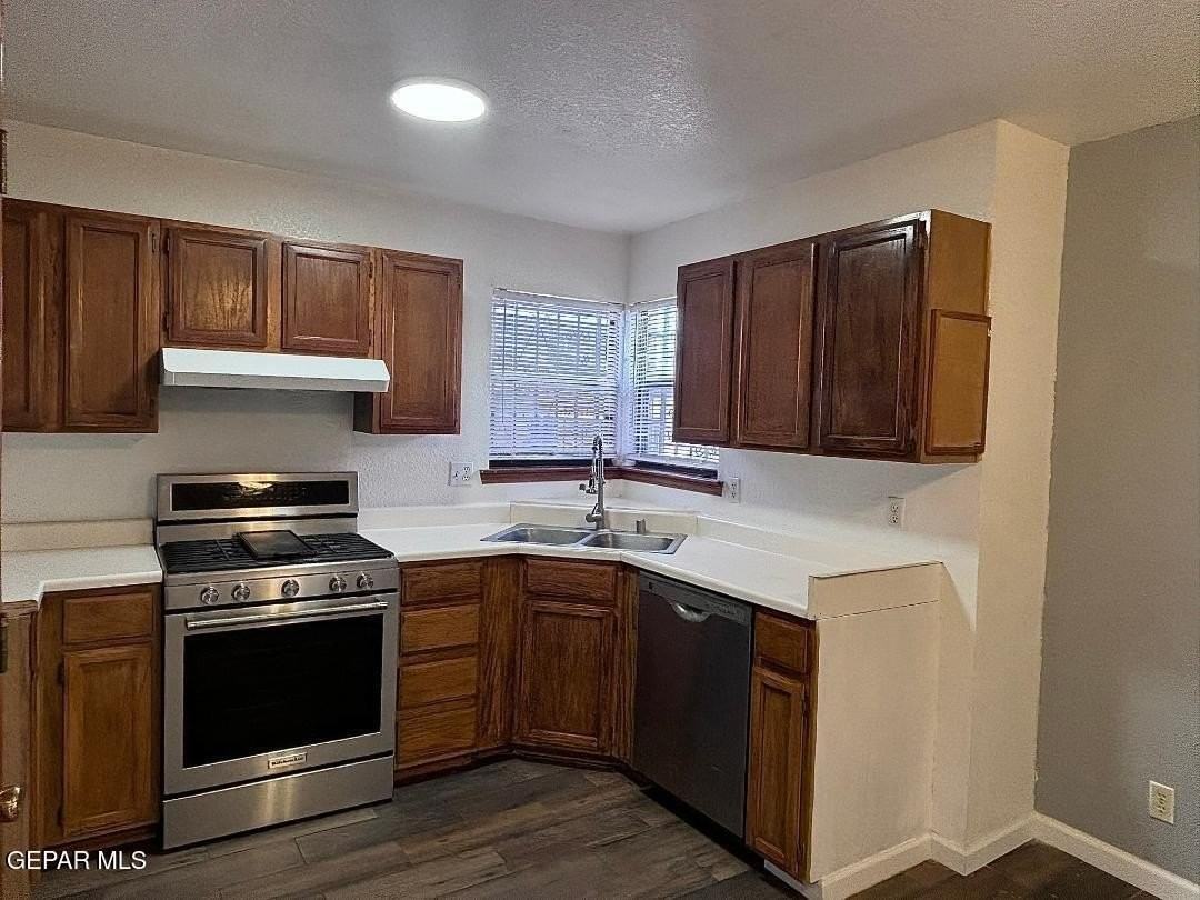 10968 Whitey Ford St - Photo 6 of 20