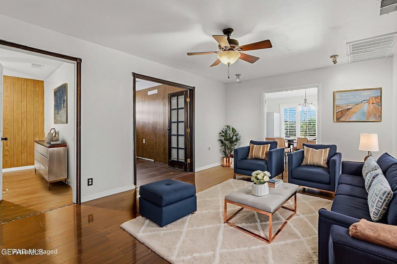 2708 Prestwick Rd - Photo 5 of 29