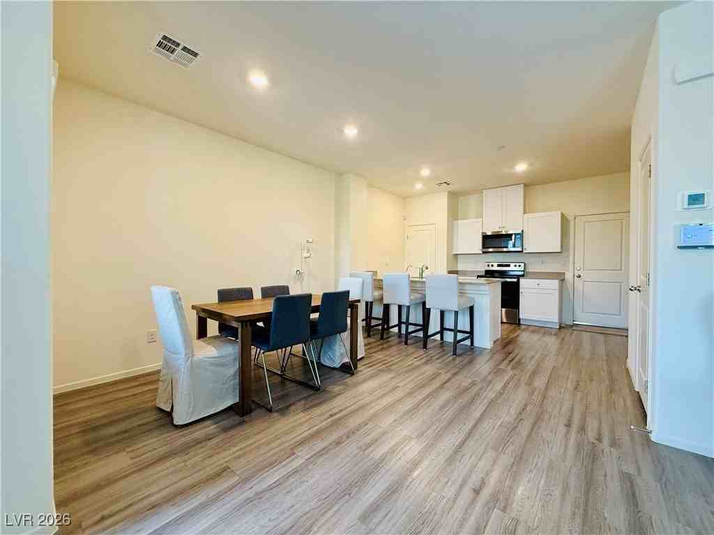 502 Foothill Cove Ln - Photo 5 of 37