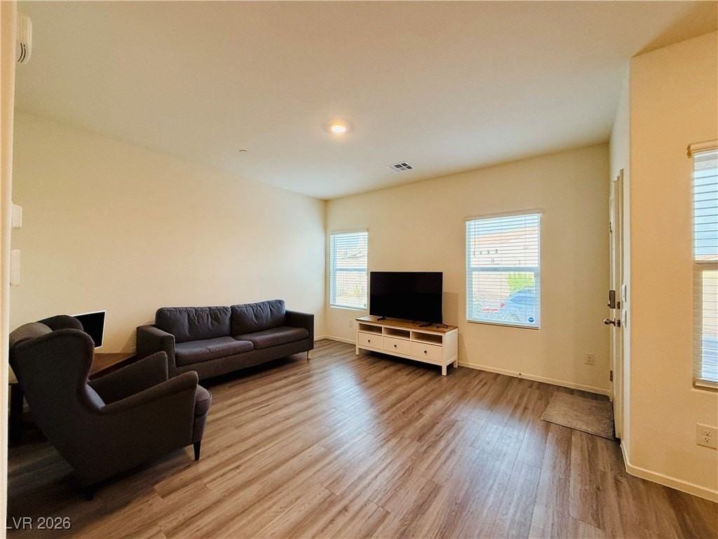 502 Foothill Cove Ln - Photo 7 of 37