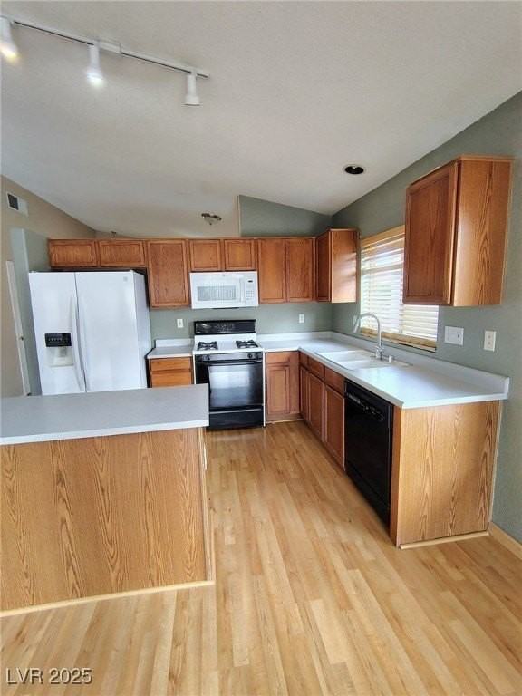 5209 Fall Meadows Ave - Photo 5 of 14