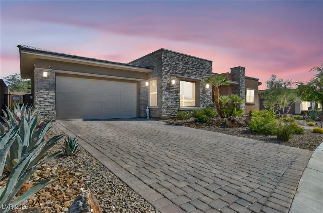 10018 Regency Square Ave - Photo 4 of 50