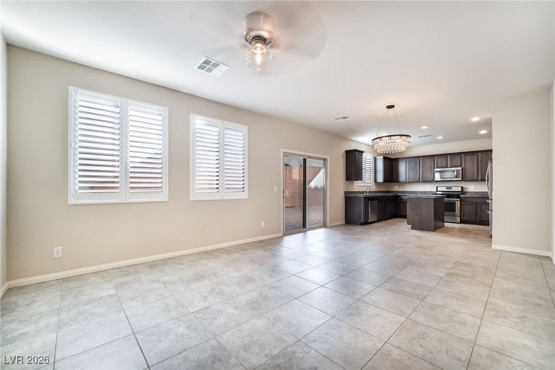 8921 Sleepy Panda Ave - Photo 4 of 31