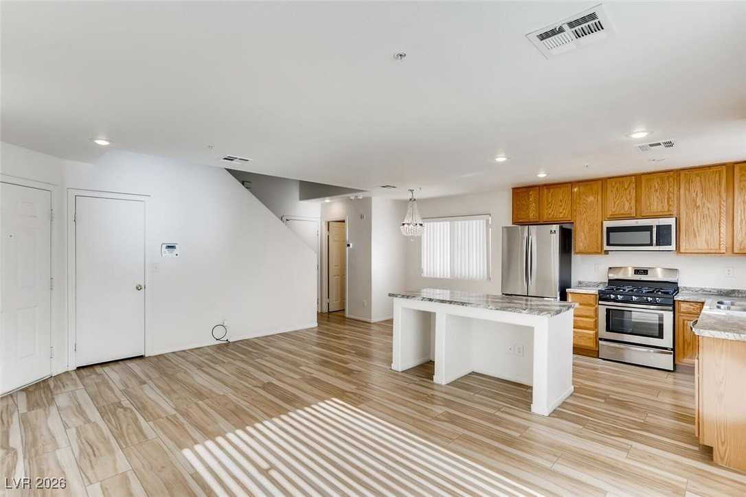 2915 Paradise Hill Ct - Photo 2 of 14